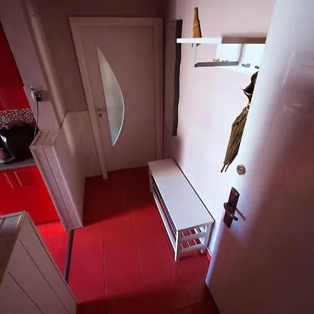 Rouge By G /centrul De Afaceri&stadion