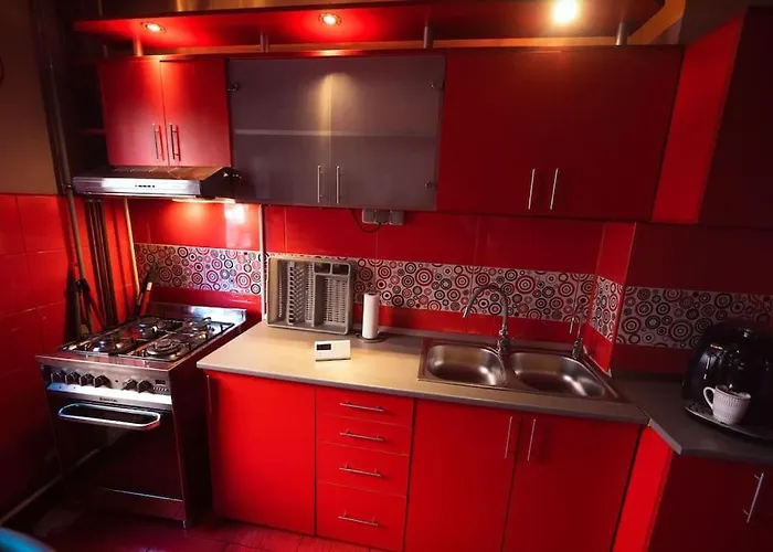 Rouge By G /centrul De Afaceri&stadion ティミショアラ